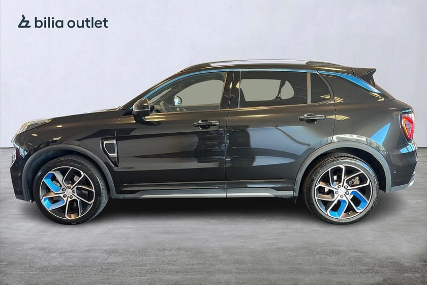 Bild 3 av Lynk & Co 01 PHEV DCT 261hk / 360°kam AutoPark Värmare Pano BLIS