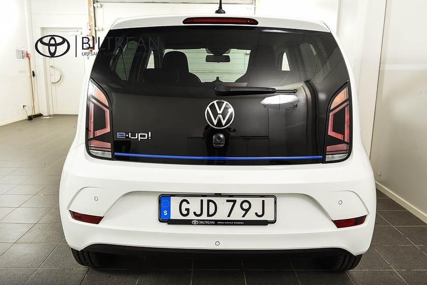 Bild 4 av Volkswagen e-up! Backkamera P-sensorer bak Vinterhjul