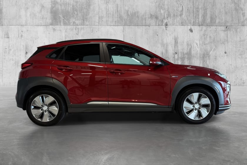 Bilde 4 av Hyundai Kona Electric 64 kWh Long Range Premium Skinn HUD Soltak Navi ACC 484 KM