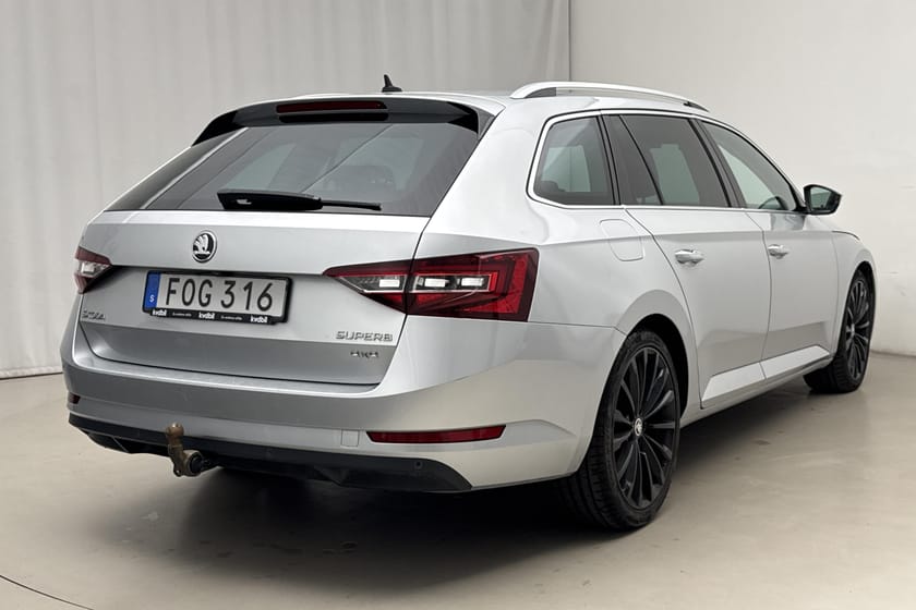 Bild 3 av Škoda Superb Kombi 2.0 TDI 4x4 (190hk) L&K Drag GPS