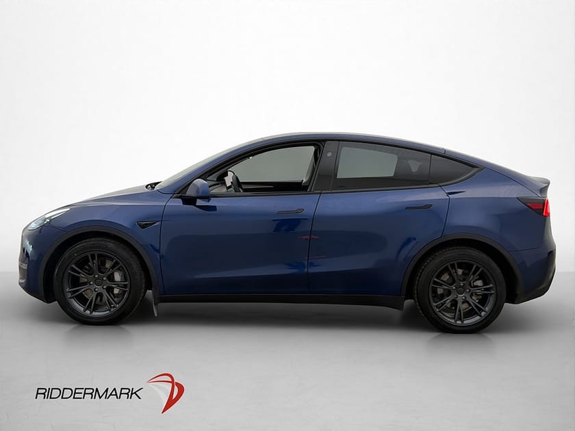 Bild 5 av Tesla Model Y Long Range AWD Dragkrok Svensksåld Panorama