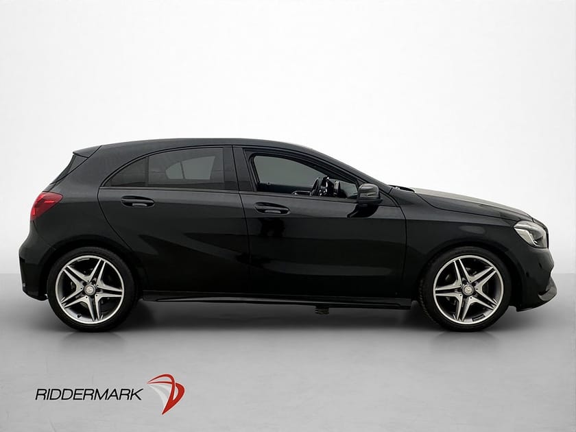 Bild 4 av Mercedes-Benz A 180 AMG  Kamera Navi Halvskinn Låg-Skatt