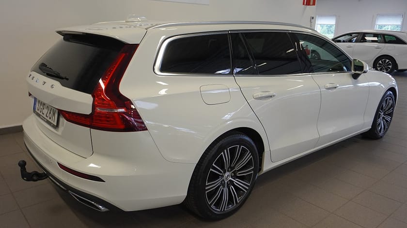 Bild 3 av Volvo V60 Recharge T6 AWD/Inscription Expression/Backkamera/Drag