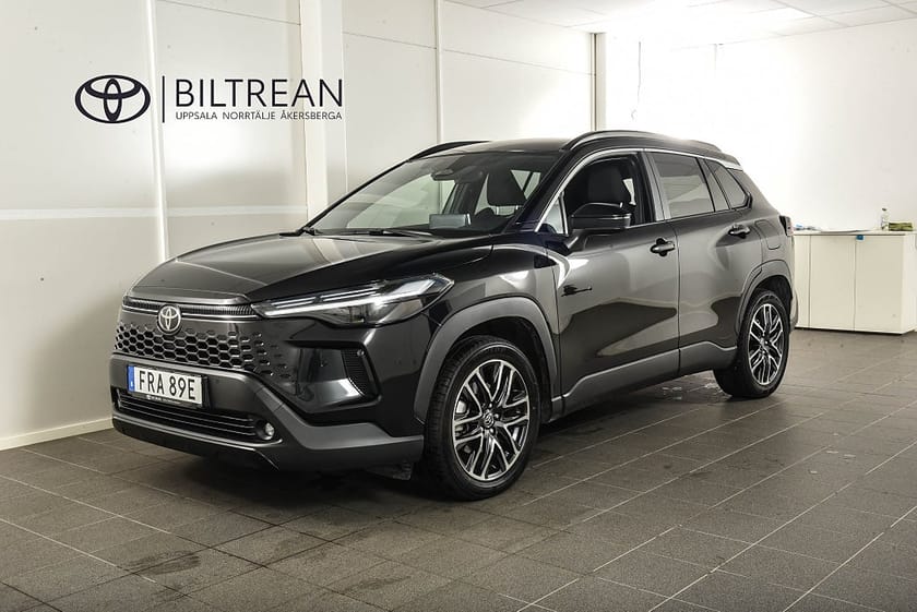 Bild 1 av Toyota Corolla Cross Hybrid AWD-i 2,0 Elhybrid AWD Style *Facelift* Vinterhjul