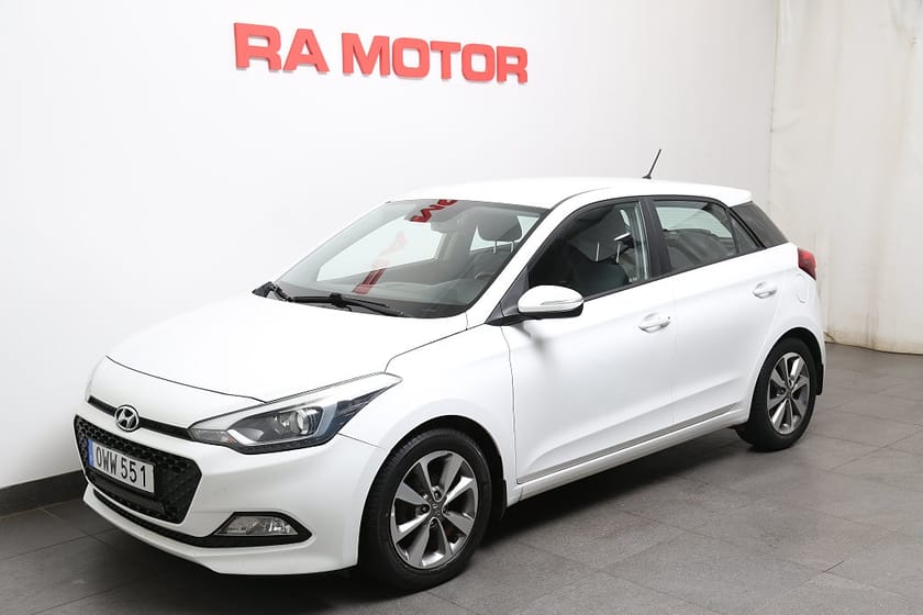Bild 1 av Hyundai i20 1,4 100hk Premium 5D Motorv Extraljusramp