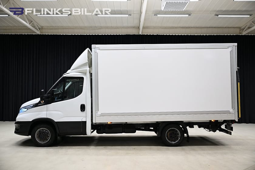 Bild 2 av Iveco Daily 35-160 Chassi Cab 156HK Automat|Volymskåp|BG-Lyft|LED|Backkamera|Lågmil