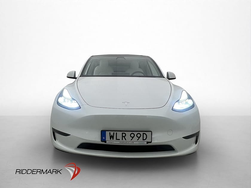 Bild 2 av Tesla Model Y Long Range AWD Ljus Interiör Svensksåld