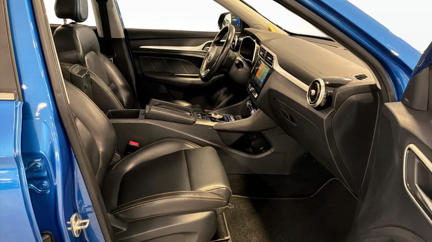 Bild 3 av MG ZS EV 45KWH LUXURY, PANORAMA, KAMERA, NAVI