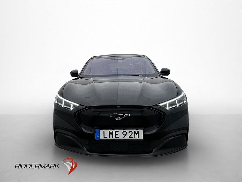 Bild 3 av Ford Mustang Mach-E Long Range AWD 351hk Pano 360° Läder