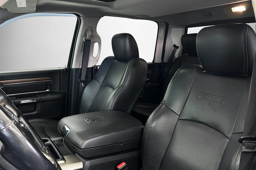 Bild 4 av RAM 1500 Crew Cab