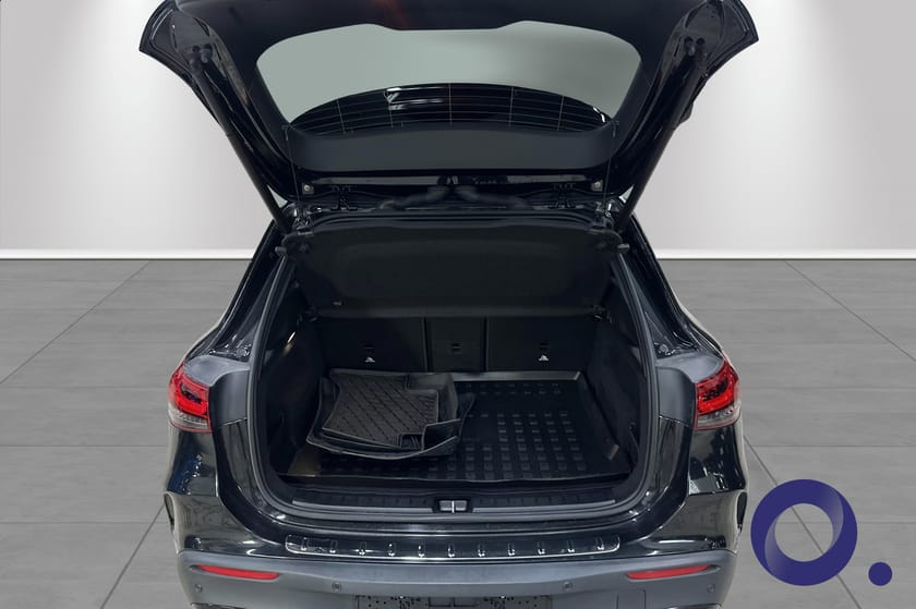 Bilde 5 av Mercedes-Benz EQA 300 4MATIC