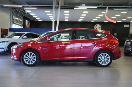 Ford Focus 1.0 Titanium Dragkrok Kamera