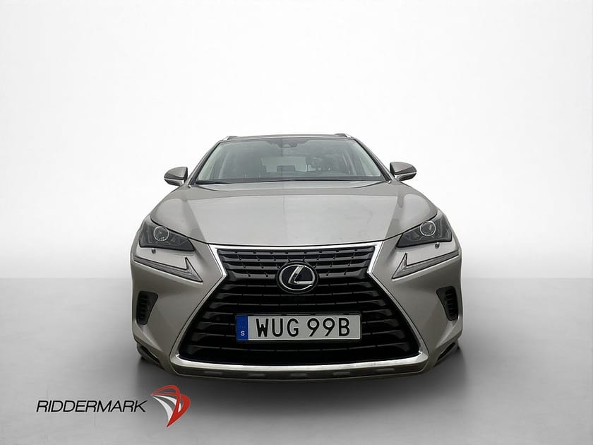 Bild 2 av Lexus NX 300h AWD 2.5 197hk Business Skinn Kamera Keyless Drag