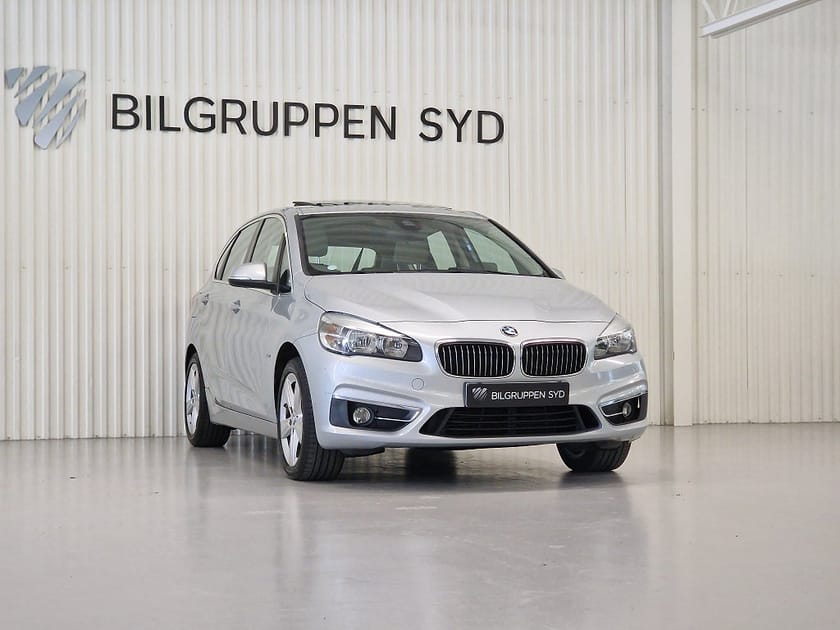 Bild 4 av BMW 220d xDrive Active Tourer |Luxury Line|Panorama|HUD|Keyless|