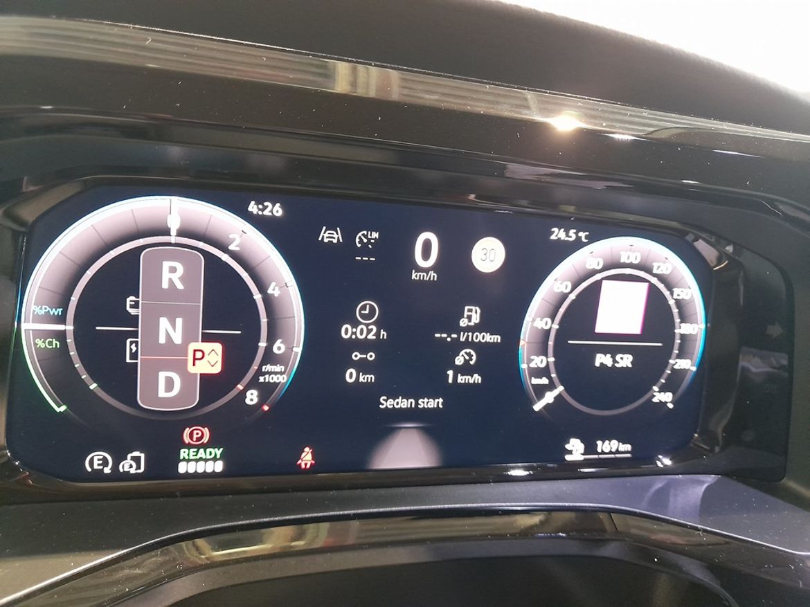 Volkswagen Volkswagen Multivan eHybrid 4M — bild 18