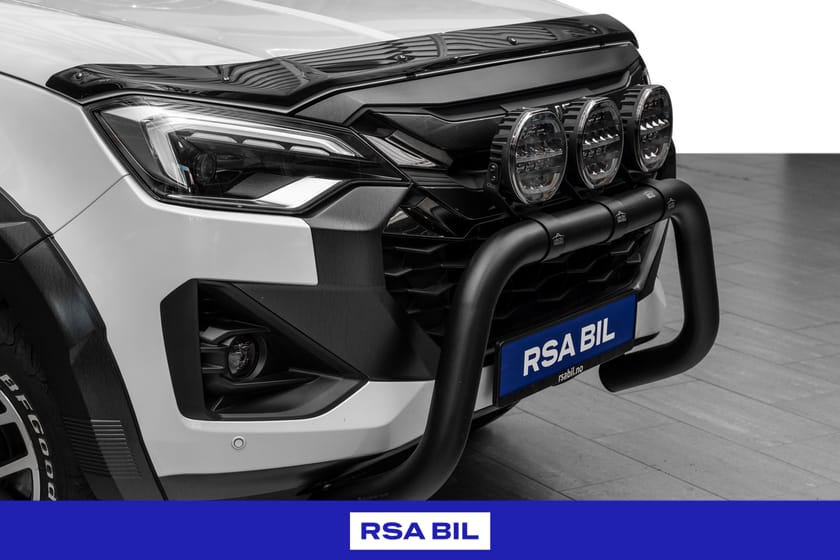 Bilde 4 av Isuzu D-Max Space Cab FaceLift-Frontgard m/3x ledlys/rulledeksel