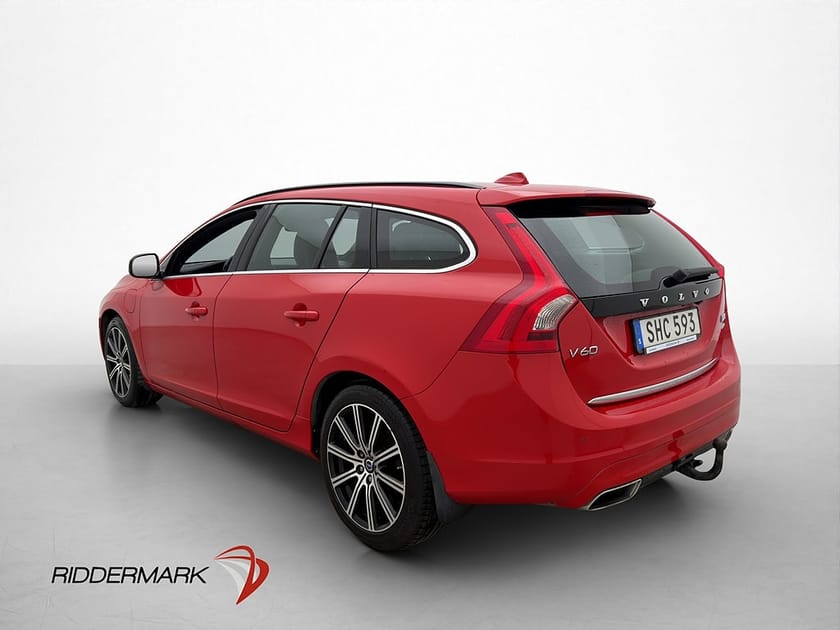 Bild 5 av Volvo V60 D6 Plug-In Hybrid AWD Värm VOC Skinn Kamera Drag