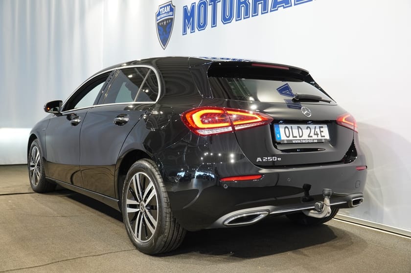 Bild 3 av Mercedes-Benz A 250 e 8G-DCT, 218hk HYBRID AMG Line DRAG KAMERA ACC