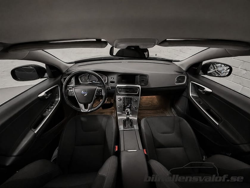 Bild 4 av Volvo V60 D4 181hk Momentum / Automat