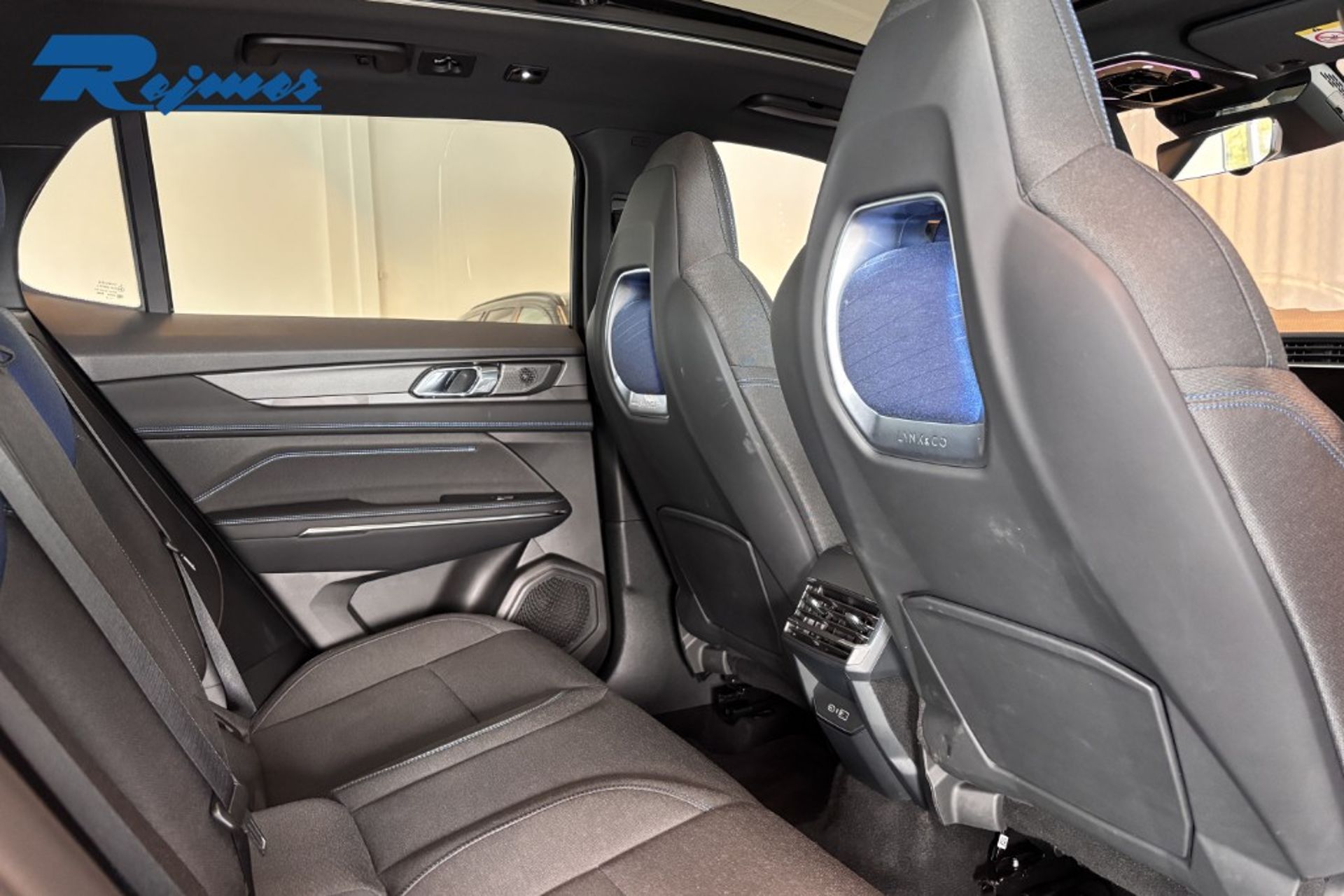 Lynk & Co 01 PHEV 2023, kuva 7/10