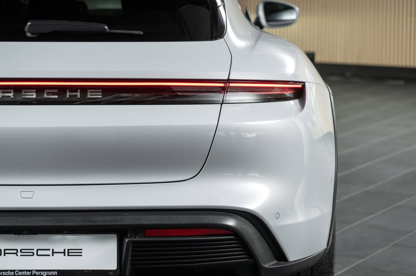 Bilde 5 av Porsche Taycan 4 Cross Turismo 18veis/Matrix/SoftClose/HUD/chrono/ACC/Pano/Matrix