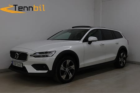 Volvo V60 Cross Country B4 AWD Advpro Skinn Drag Pano D-Värme 360° H/K MOMS Nav