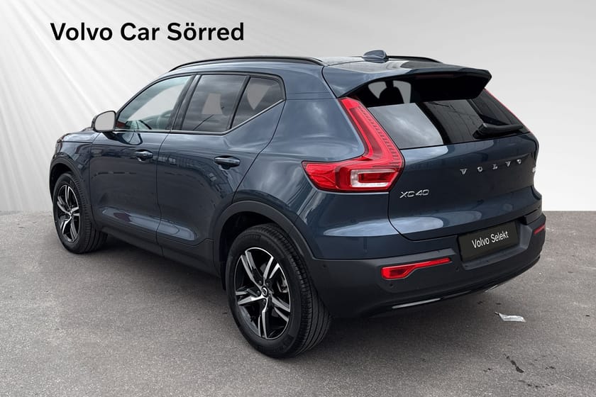 Bild 4 av Volvo XC40 B3 FWD Bensin Plus Dark, 360 Kamera