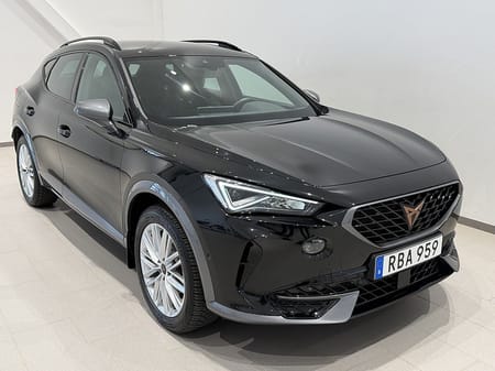 CUPRA Formentor e-Hybrid .4 204 HK Backkamera Apple carplay Beats