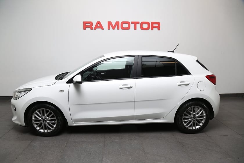Bild 2 av Kia Rio 1,2 84hk Advance Plus CarPlay Kamera P-sensorer
