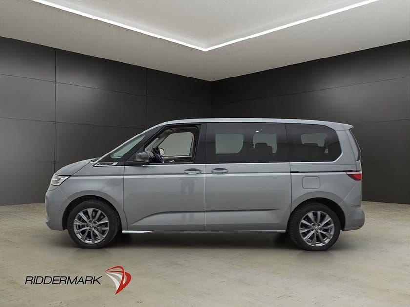 Bild 5 av Volkswagen Multivan eHybrid Cockpit Pano Drag 360° CARPLAY