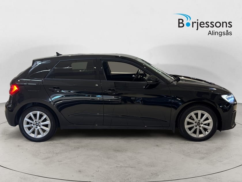 Bild 2 av Audi A1 Sportback 30 TFSI S Tronic Tonade rutor