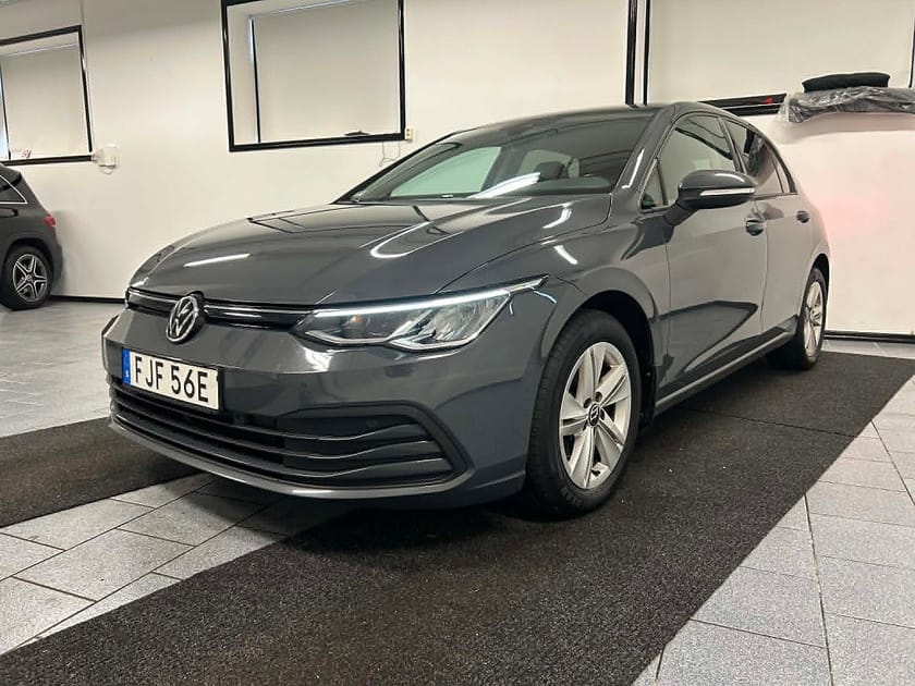 Bild 1 av Volkswagen Golf 2.0 TDI 115 hk DPF SCR Base Euro 6 Värmare NAVI Kamera