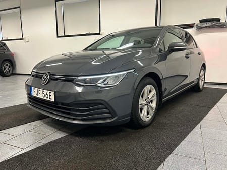 Volkswagen Golf 2.0 TDI 115 hk DPF SCR Base Euro 6 Värmare NAVI Kamera