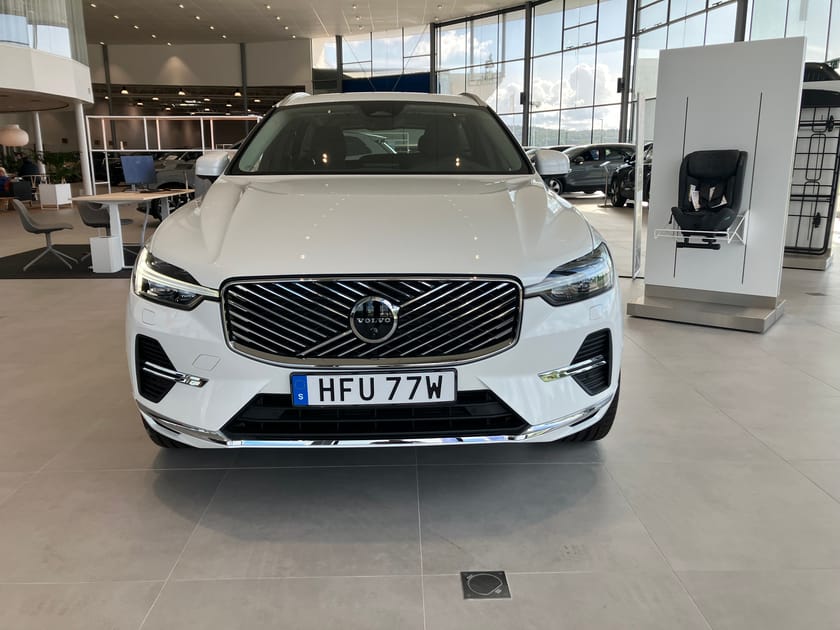 Bild 1 av Volvo XC60 T6 Plus Bright Nordic Edition, Runningboard, Stötfångarskydd, Backkameraspolning