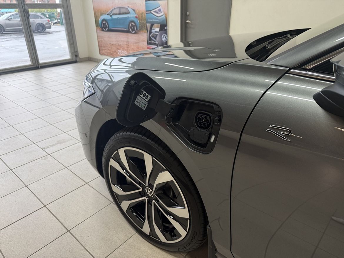 Volkswagen Volkswagen Passat Variant eHybrid — bild 9