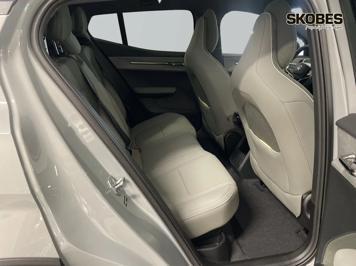 Volvo EX30 Cross Country Twin Motor Performance