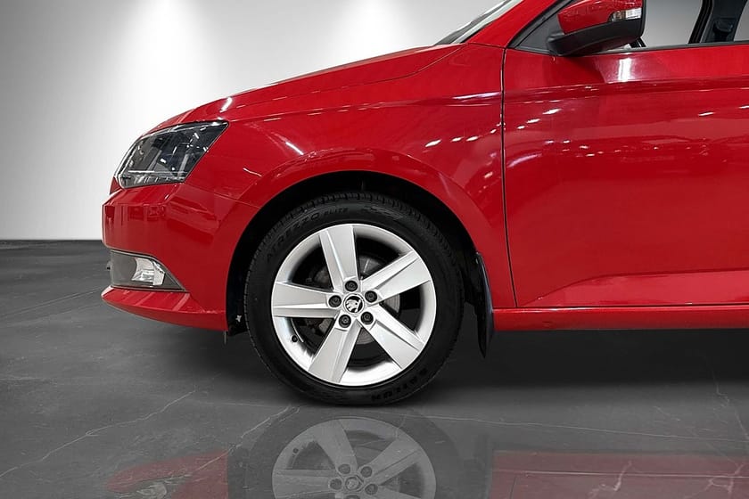 Bild 2 av Škoda Fabia Skoda 1.2 TSI 90hk Elegance PDC Välservad 360kr årsskatt