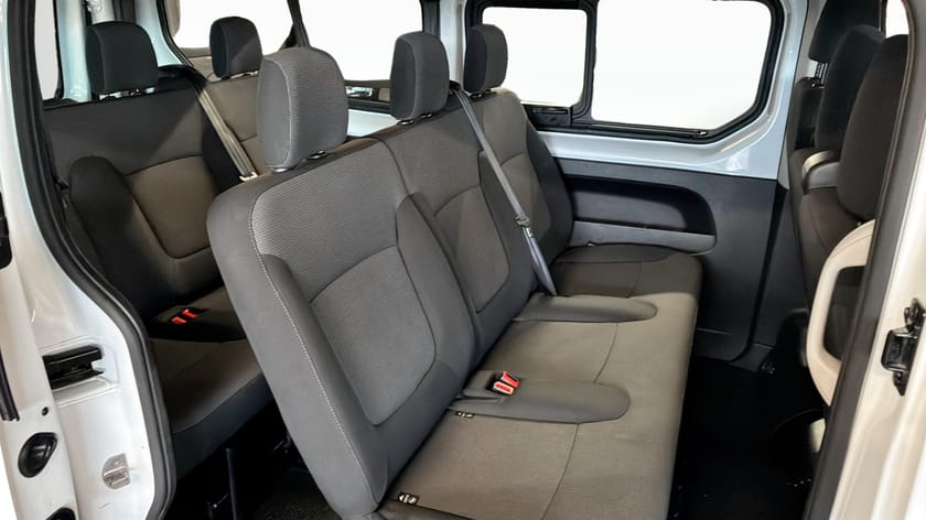 Bild 5 av Renault Trafic Passenger L2 2.0 Blue dCi 150 EDC 9-Sits MOMS!