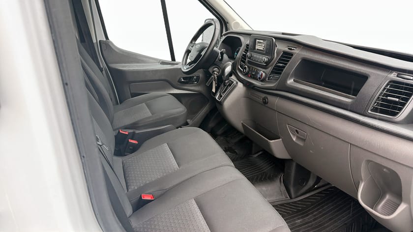 Bild 3 av Ford Transit 350 Chassi Cab Bakgavellyft L4 2.0L 155HK Automat