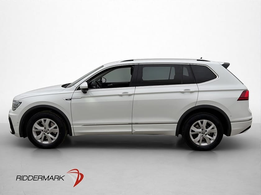 Bild 4 av Volkswagen Tiguan Allspace 7-sätes 4M 200hk R-Line 7sit Cockpit Värm