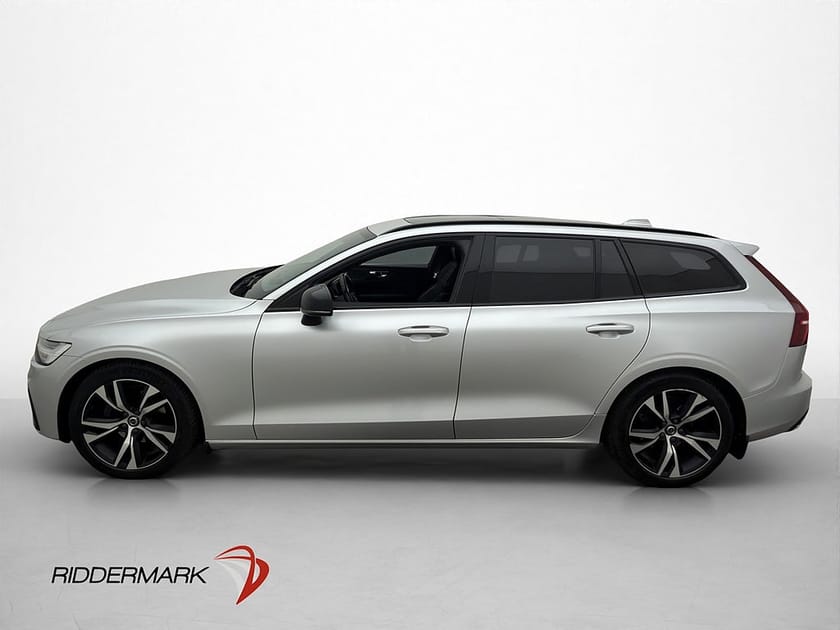 Bild 4 av Volvo V60 B4 R-Design Pano H/K HuD 360° Drag Värmare 197hk