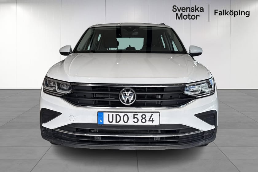 Bild 2 av Volkswagen Tiguan Dragkrok I Vinterhjul I
