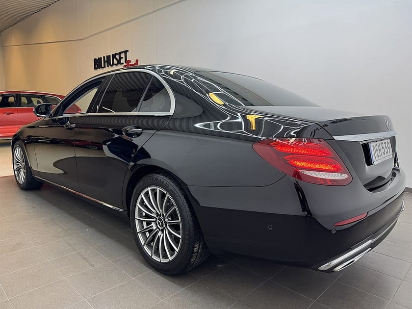 Bild 4 av Mercedes-Benz E 220 d 194hk Avantgarde Navi/Bkamera/Ambient/Nyservad