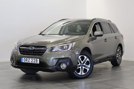Subaru Outback 2.5 4WD Active V-Hjul M-Värm B-Kamera NYSERVAD 175hk
