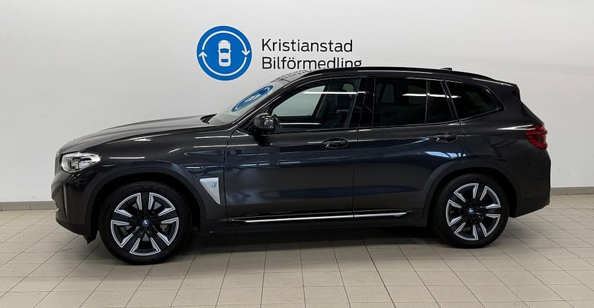 Bild 3 av BMW iX3 Charged Läderklädsel, Panorama
