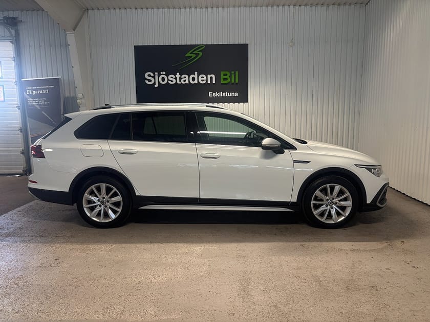 Bild 5 av Volkswagen Golf Alltrack 2.0 TDI DPF SCR 4Motion Värmare/Cockpit/Kamera