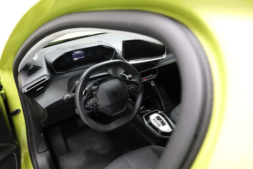 Bild 5 av Peugeot 208 HYBRID 100 Hk Style Automat / Apple Carplay / 3270 Mil