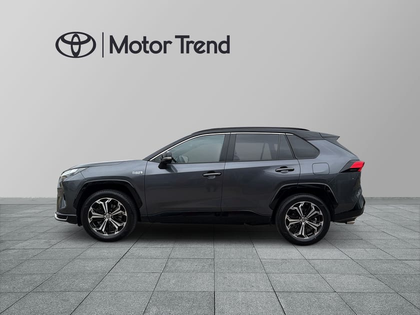 Bild 4 av Toyota RAV4 Plug-in Hybrid E-CVT 306hk,Style & Premium,JBL,Drag