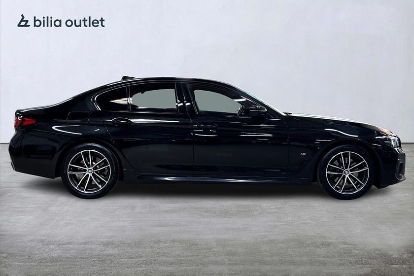 Bild 5 av BMW 520d xDrive Sedan aut M Sport 190hk Cockpit Backkamera