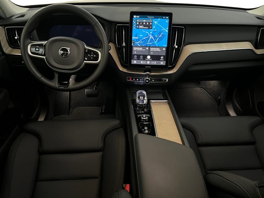 Bild 5 av Volvo XC60 T6 Plus Dark Nordic Edition